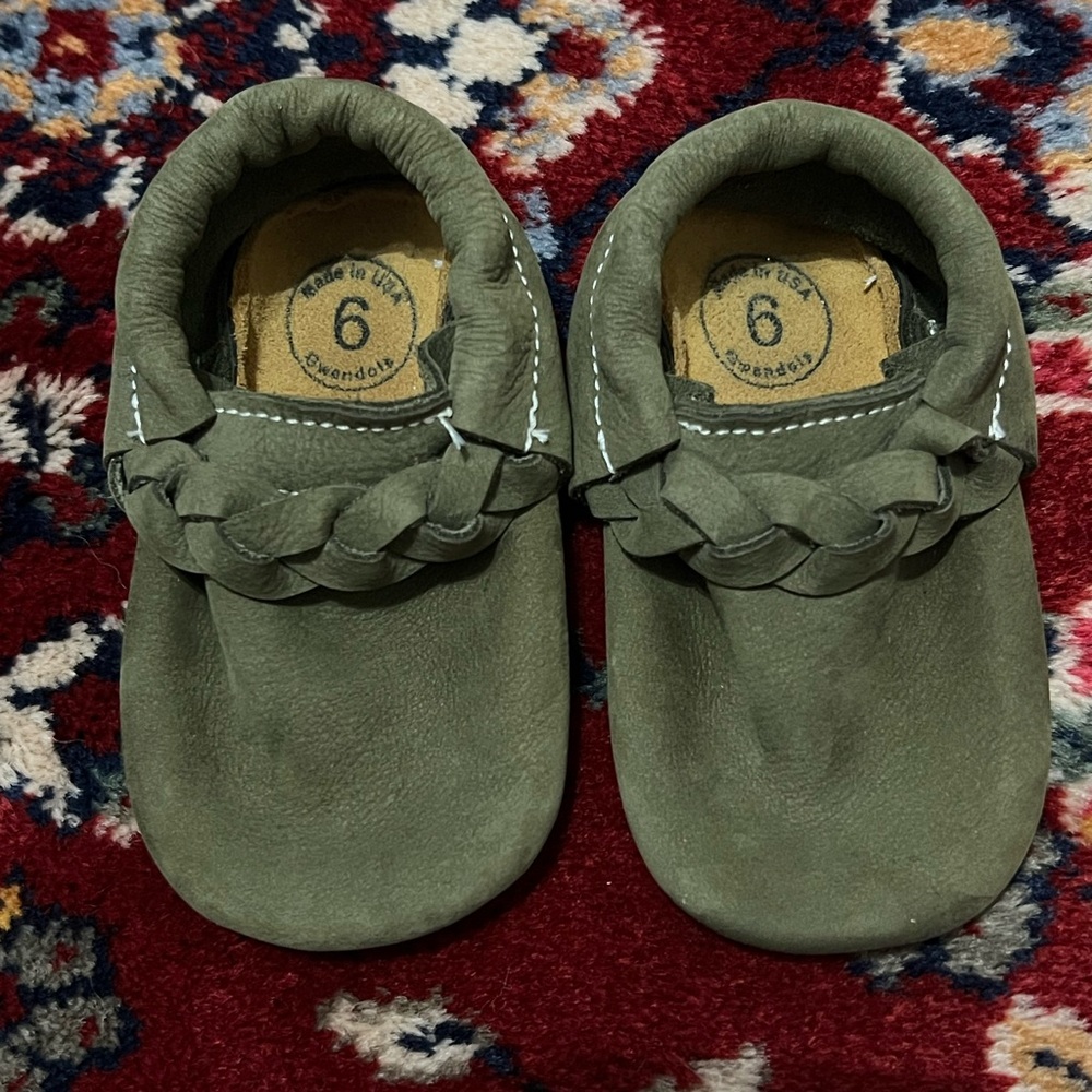 Gwendols shoes size 6 worn once